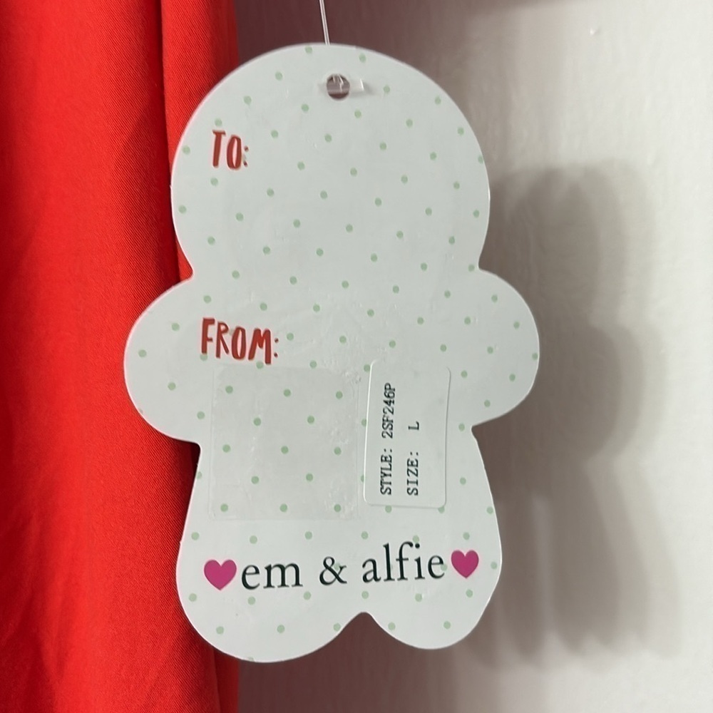 Em & Alfie Two Piece Christmas PJ Short Set
Size Large - Picture 6 of 9